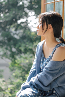 乳色吐息第一集在线观看